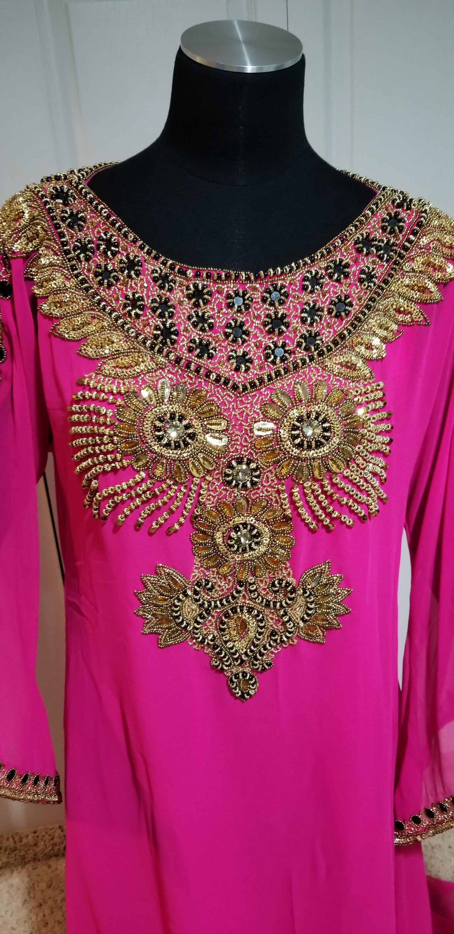 Fuschia pink Kaftan dress. Indian long Kaftan dress. Dubai free flowimg 60 inch long kaftan dress. Evening dress in Hot pink