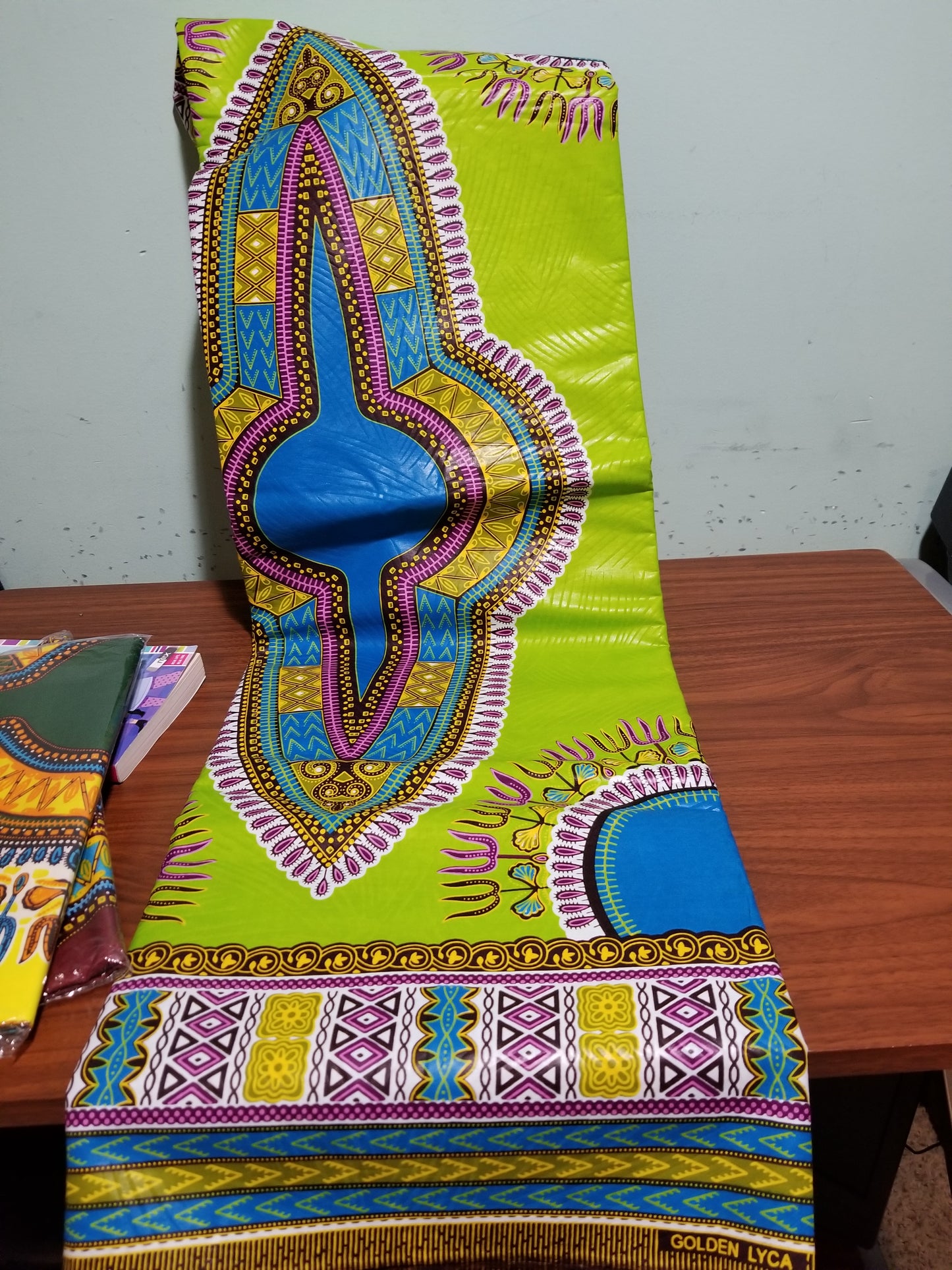 Africa! Dashiki ankara brocade wax print fabric. 100% cotton. Sold in 6 yards, price is for 6yards. Beautiful Green