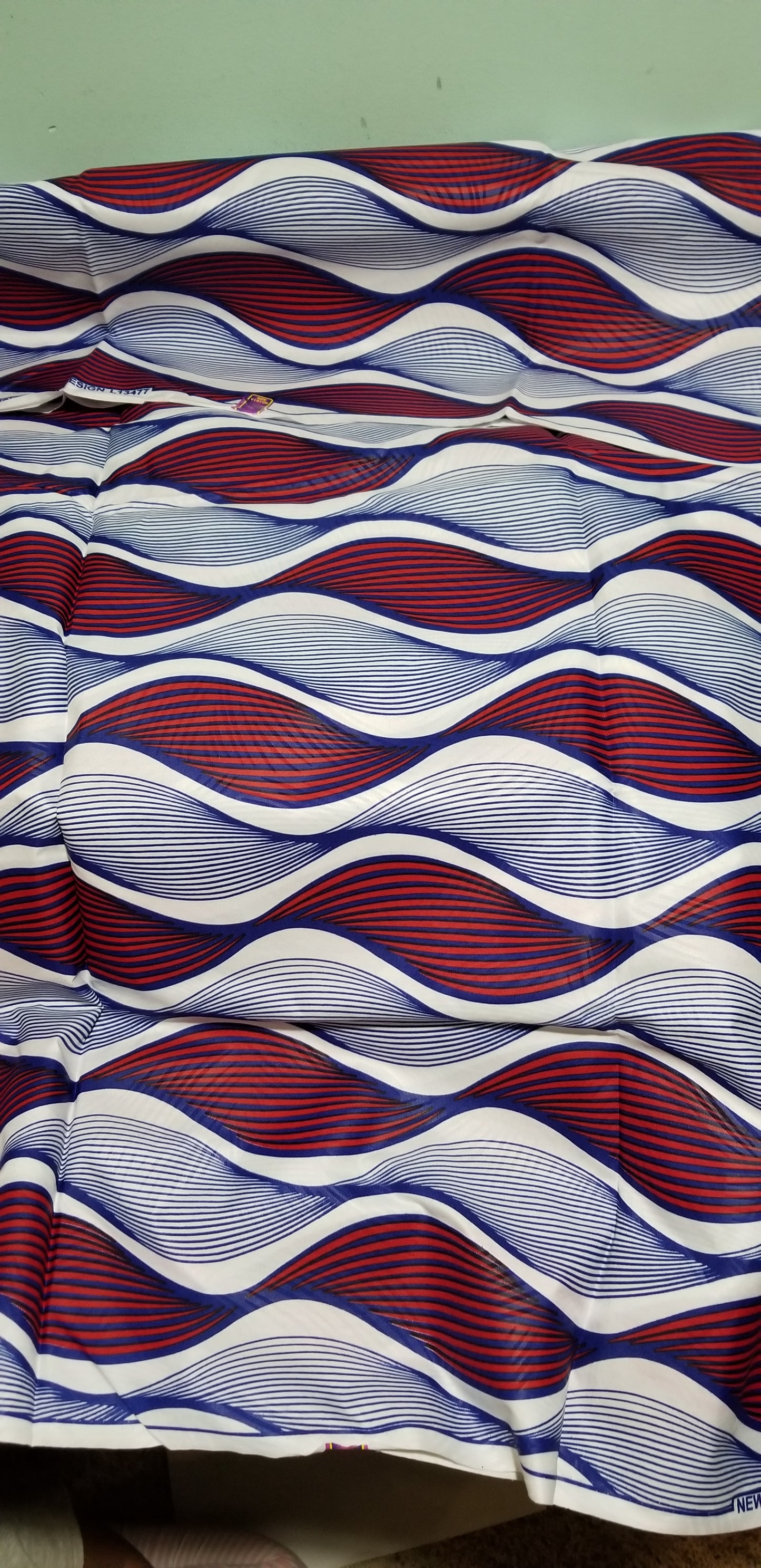 100% Cotton Ankara wax print fabric. Sold per 6yds and price is for 6yds. Quality African wax print for making party dresses.