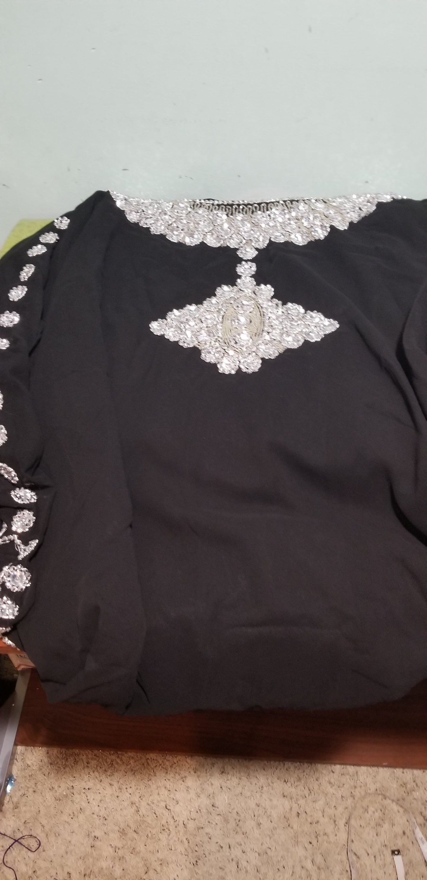 Black beaded and stoned Dubai kaftan. Kaftan bubu is free flowing dress for special occasion. This Black is Size Large; inner piece Burst measure size 43
