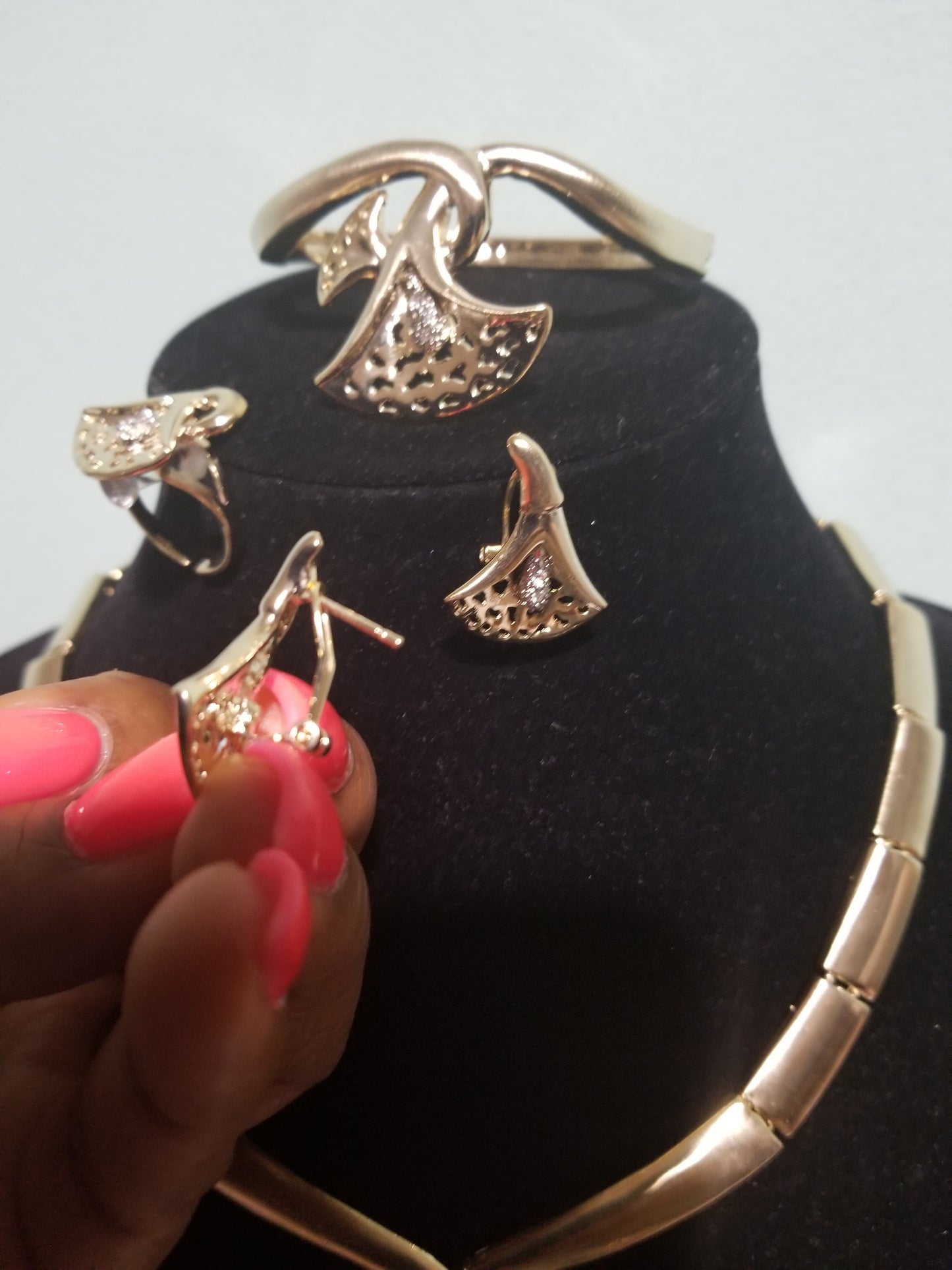 Clearance: 18k high quality Gold plating Dubai Jewelry set. 4piece necklace, earrings, bangle, ring set. African party Jewelry set. Quality, hypoallergenic necklaces with open ring