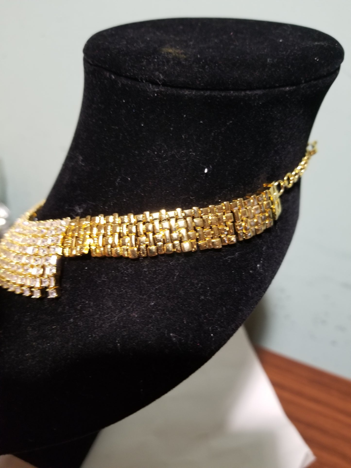 New arrival 4pcs celebrant set. High grade 22k Electroplated quality CZ stones setting , hypoallergenic. Classic celebrant choker necklace, Bangle, drop earrings and ring. Bridal-accessories.