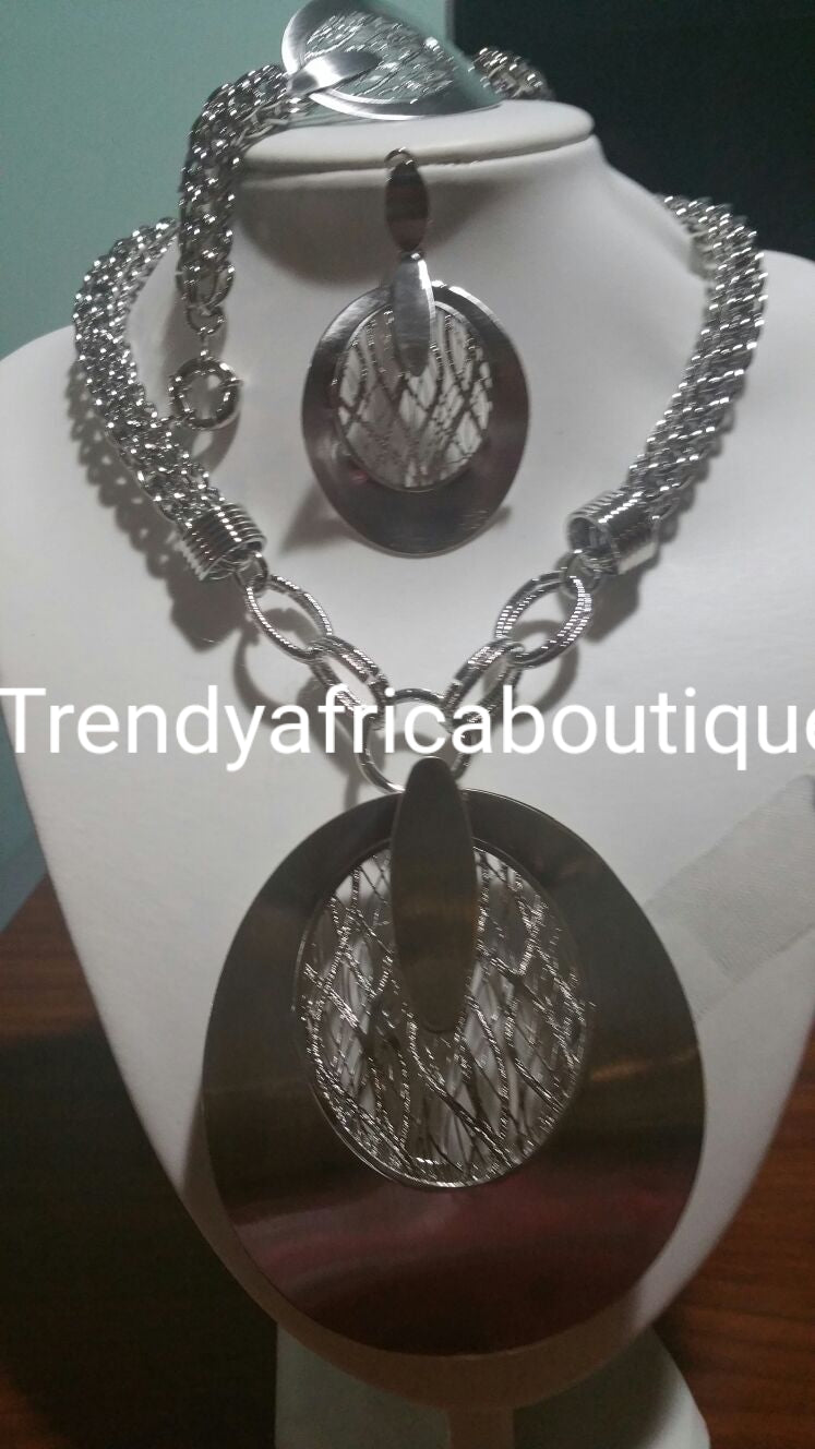 3pcs. Latest Jewelry set. 18k Gold plated Dubai necklace set for Nigerian big party. High quality plating. Available in Silver plating. Sold as a set. Price is for set