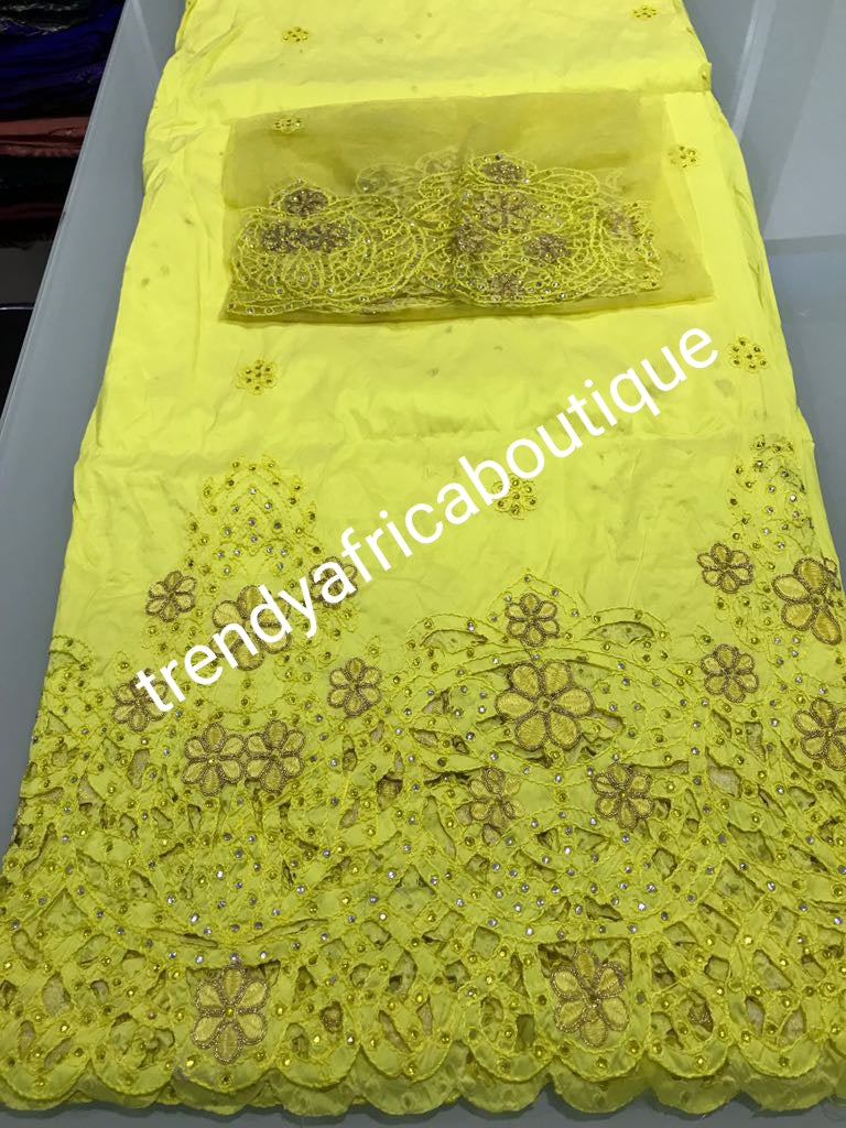 Beautiful silk embroidery indian-George fabric. Hand cut border with stones. 5yds+1.8yds matching blouse. Sold as a set, price is for the set