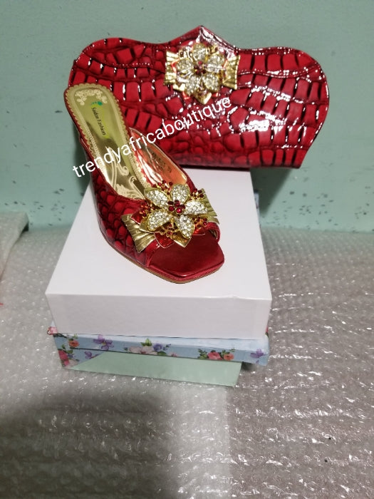 Sale Size 43 Red Italian style matching slipper shoe and hand
