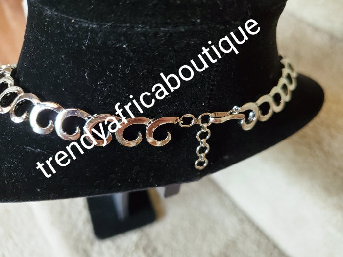 Special price: New arrival Celebrants 4pcs matching set of silver Electroplated with quality royalblue+ silver diamond stones setting. Quality piece of accessories, hypoallergenic. Necklace, earrings, ring and bangle set.