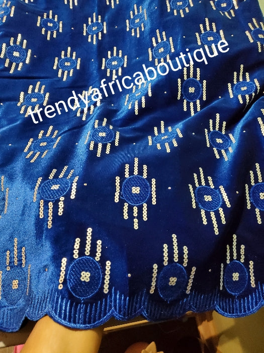 5yds Royal blue embriodery and sequence VELVET wrapper embellished with white sequine. Classic for making Nigerian traditional 1st outfit for Bride. Edo/igbo Bride outfit. Soft velvet and fully lined. Width is 45"
