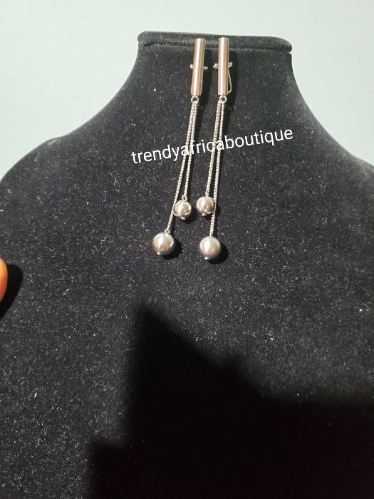 Silver drop-earrings high quality electroplating. Top quality made hypoallergenic. Long lasting. Light weight earrings