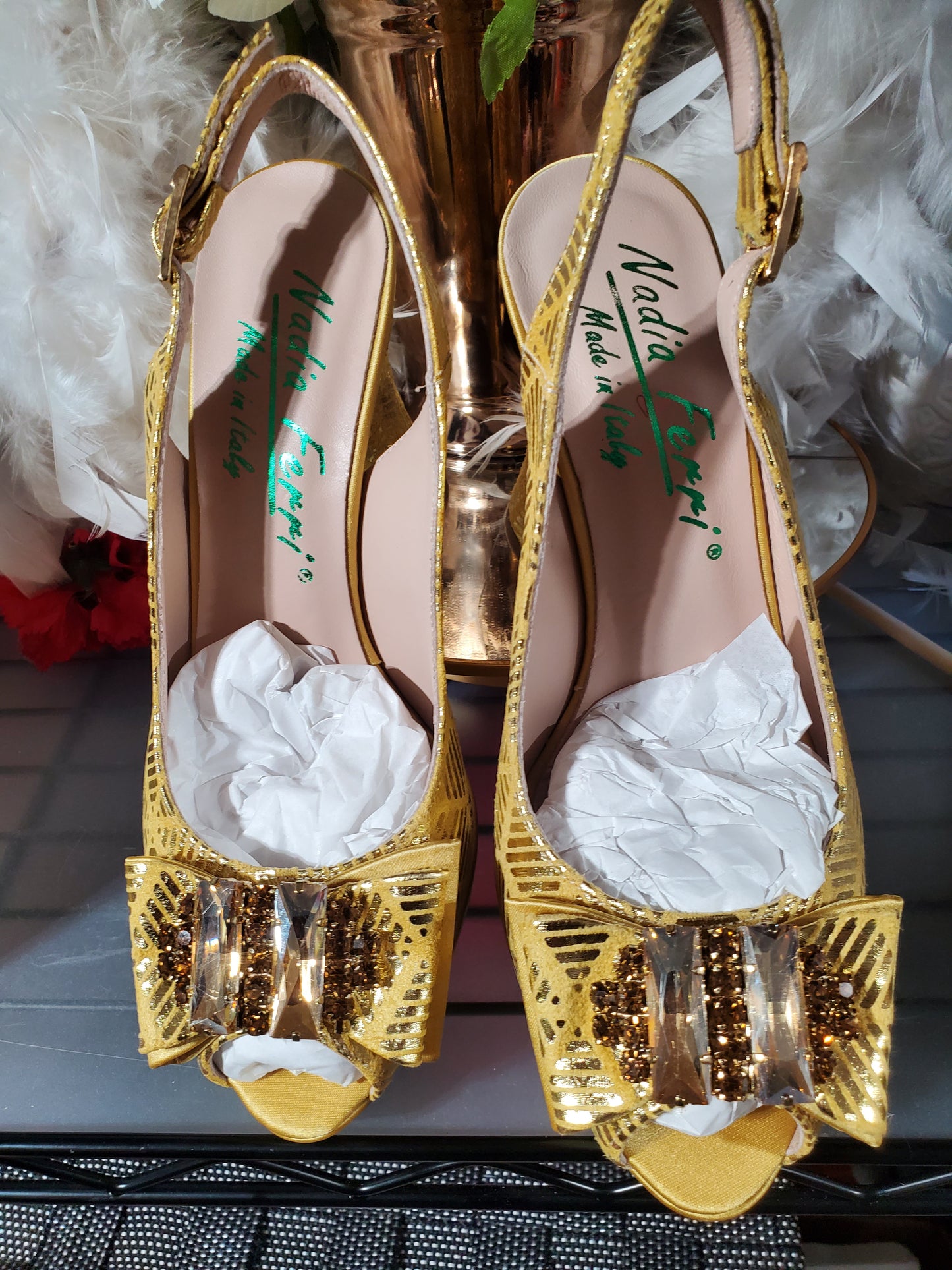 Europe size 38 GOLD ITALIAN shoe & bag set. Platform heal with matching stylish handbag embellished dazzling crystals. Comfortable and well balanced shoe. True to size.  4 inches platform heal. Shoe/bag. Nadia ferri made in Italy