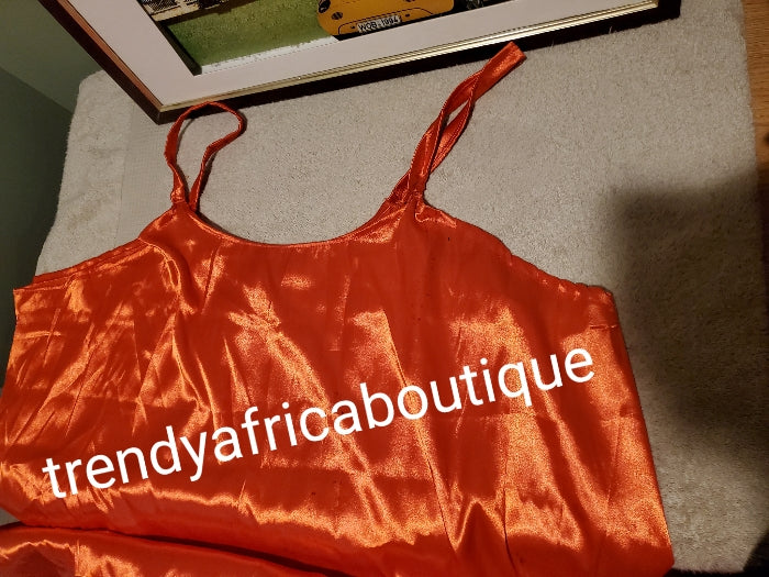 Price drop: 3pcs dry lace. Fit up to Burst 50", full lenght is 58"Senegalese bubu embellished with dazzling swaroski crystal stones. Comes with long inner and head tie. Made with quantity swiss dry lace + ankara pattern. Senegalese design..