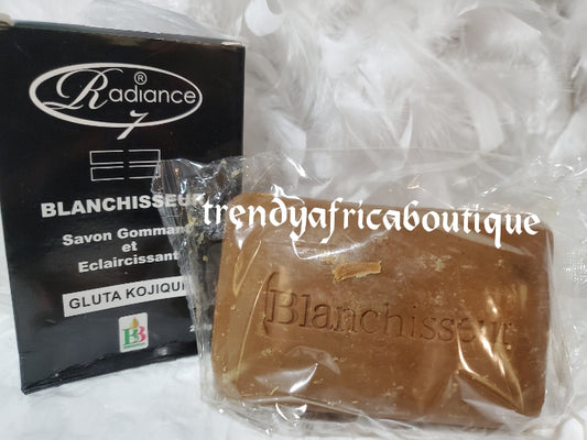 RADIANCE 7 Blanchisseur exfoliating & Lightening soap with apricot powder,. Glutathion & kojic, vegetable extract.