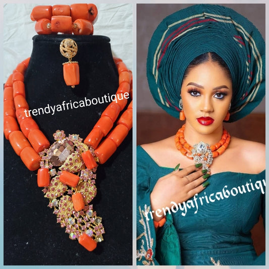 New arrival 4pcs coral-necklace set. Latest 2 rows Nigerian celebrant beaded necklace set with 2 bracelets.  Classic pendant with coral accent.  A rear find. EDO CORAL FOR TRADITIONAL WEDDINGS/EVENT