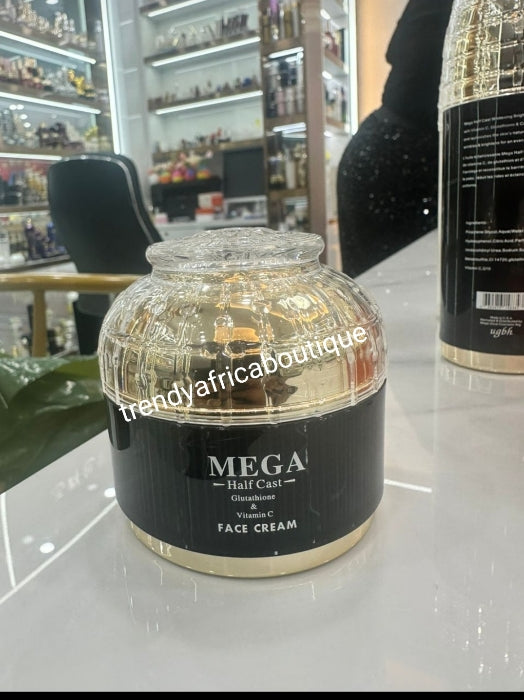 Another Banga Mega glutathion & vitamin C Halfcast face cream 50g x 1. Rejuvenates the skin & clear blemishes 👌. Price is for one bottle