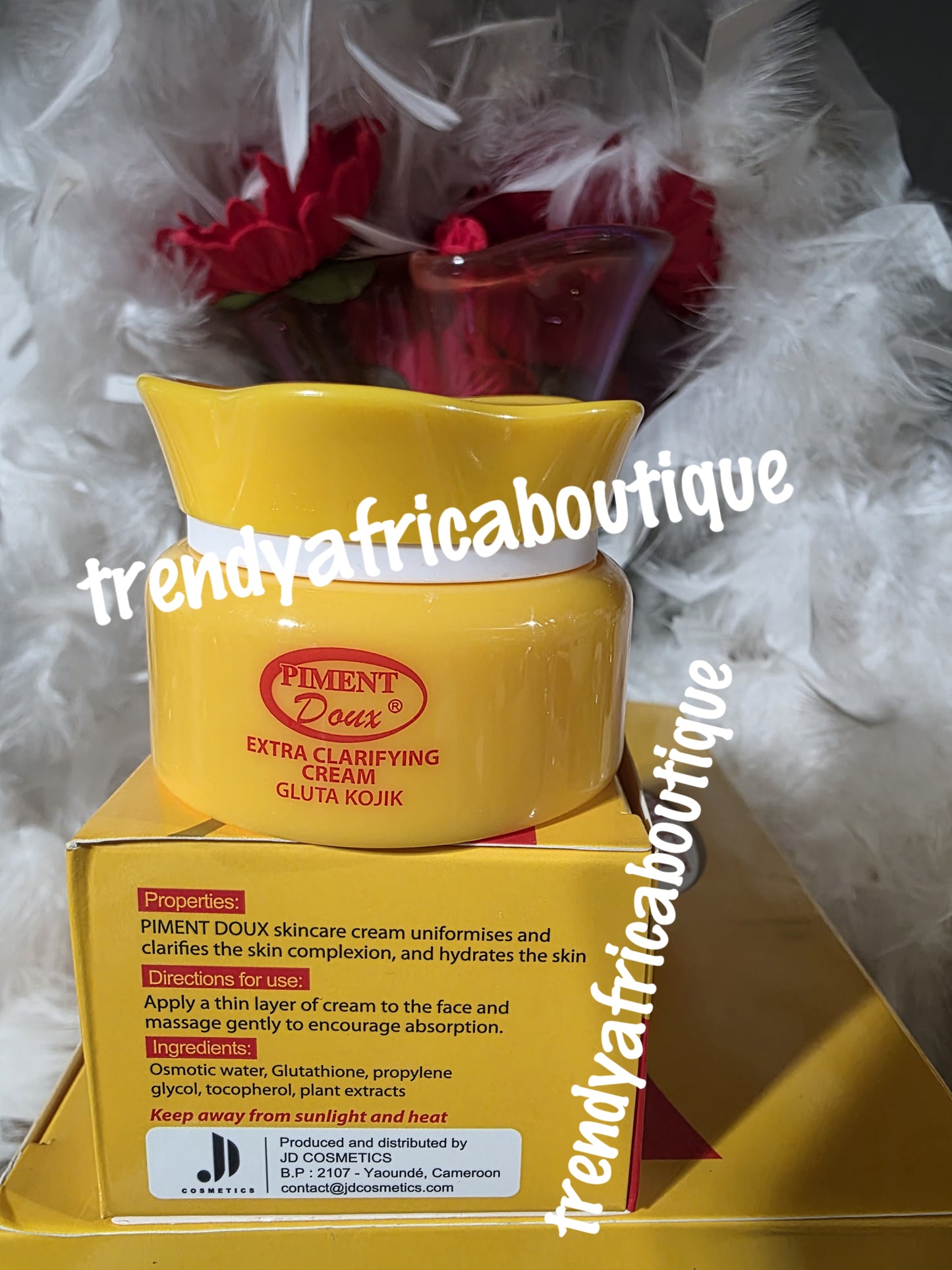 Sale: 3 pack Piment Doux Extra whitening cream. dark spots corrector and unuversal corrector of face cream 30g x 3 pack