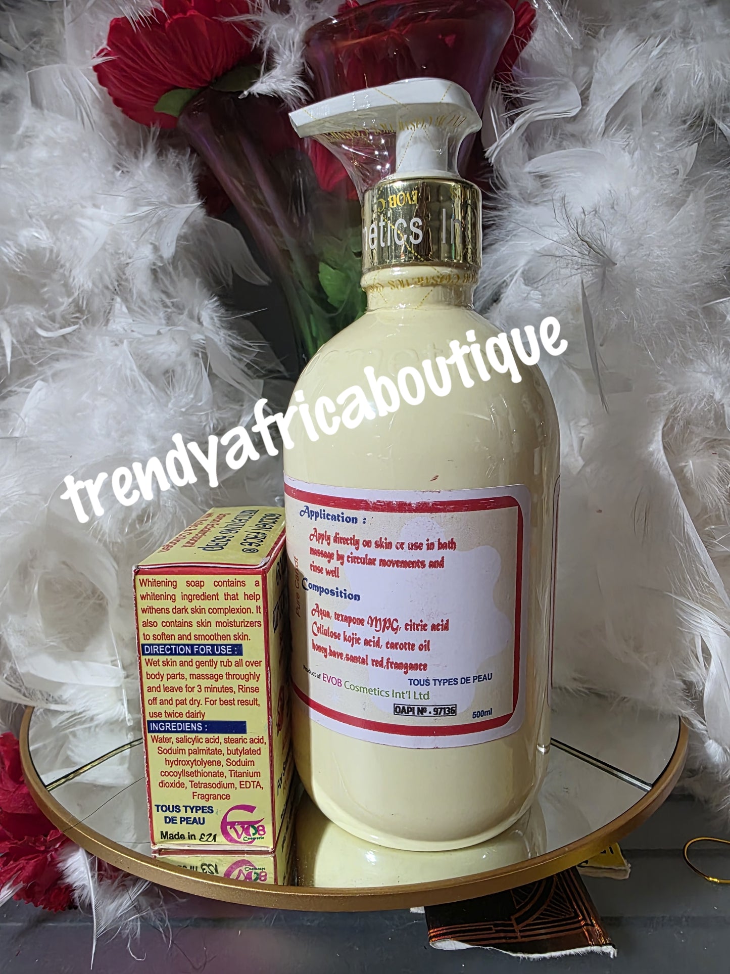 x1 Golden face shower gel. And 2 golden face bar soap.Super ecclaircissant anti stains.. triple action satisfaction. Kojic acid & vitamin E
