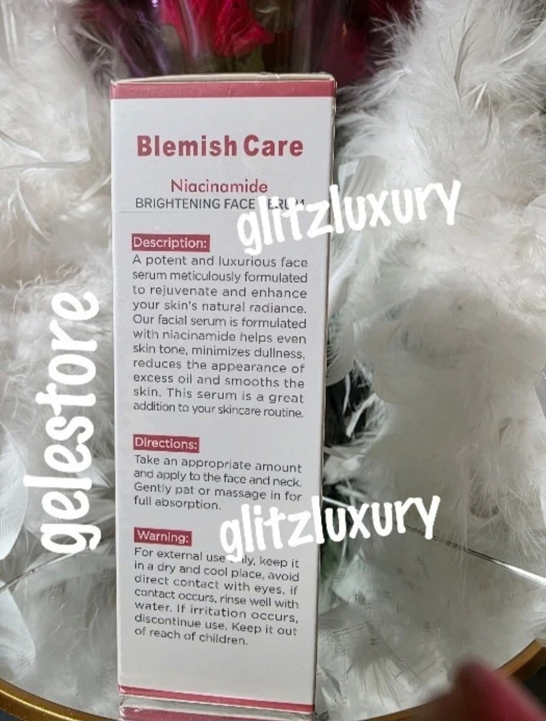 Advanced White mit natürlichem Vitamin C, aufhellende GLOW-Körperlotion und Seife, 250 g x 1 im Angebot. Fördern Sie einen strafferen Teint. Reduzieren Sie sichtbar das Erscheinungsbild von Altersflecken und dunklen Flecken