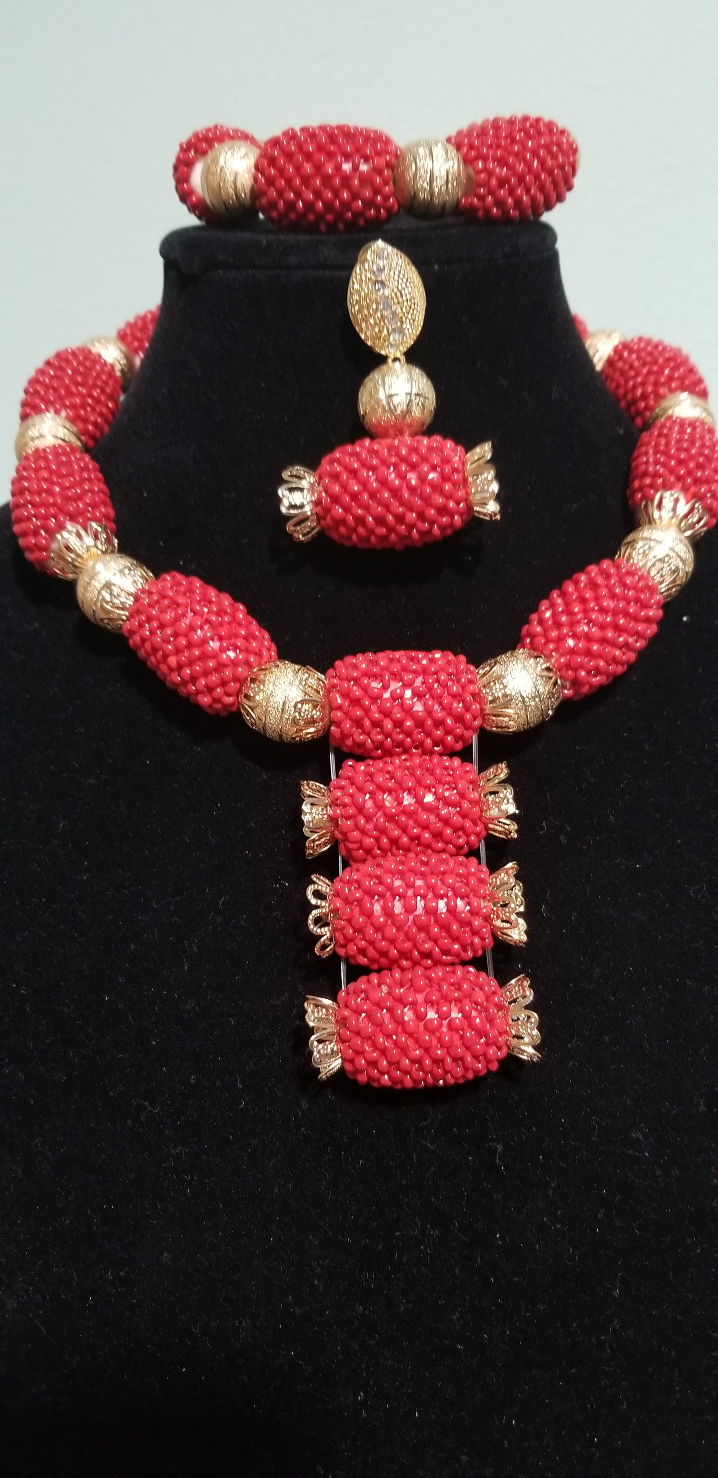 New arrival Red beaded-necklace set. 3 pcs red coral  bead set in  Pineapple design.