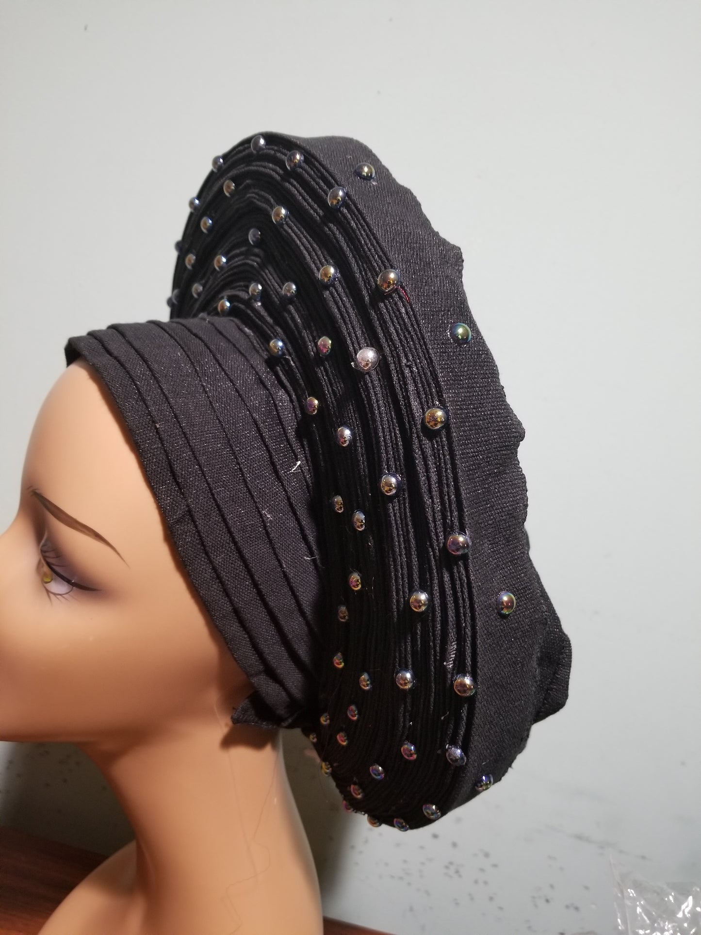 Latest Nigeria gele. Black Auto-gele. Nigerian aso-oke made into auto gele. beaded gele. Party ready in less than 5 minutes. One size fit, easy adjustment at the back