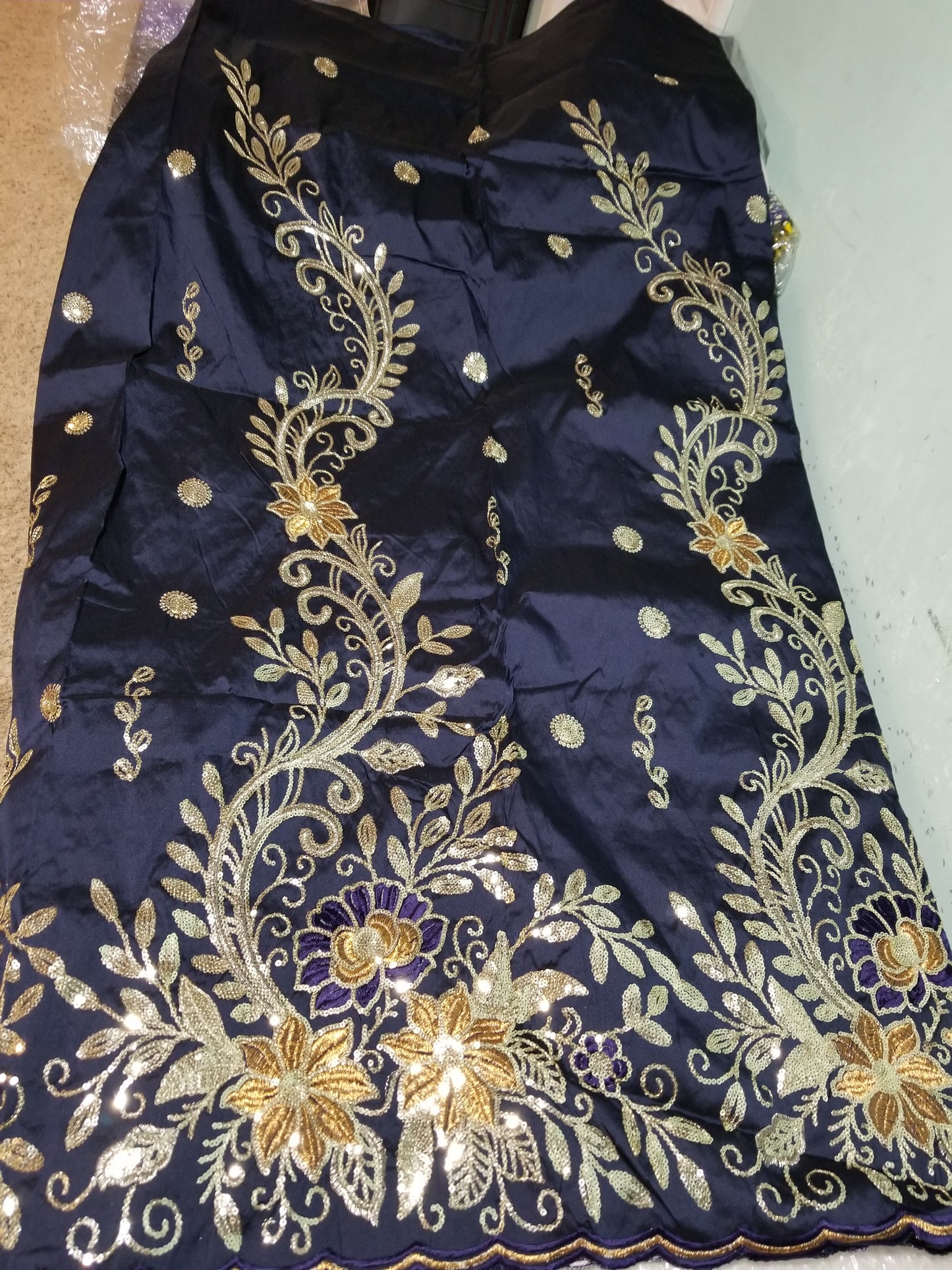 Clearance item: Navy blue taffeta silk Embriodery Geoge fabric. Original quality George for making African party dress. Indian-George sold per 5yards and price is for 5yds. ideal for 1st putting outfit for edo/Igbo traditional wedding