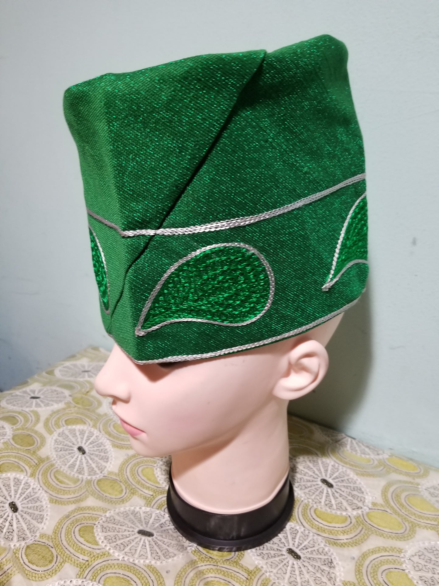 New arrival Green Nigerian Agbada men-Cap made with Aso-oke with embroidery. Size is 23", & 24"  inches. Measure your head circumference before you place your order!!