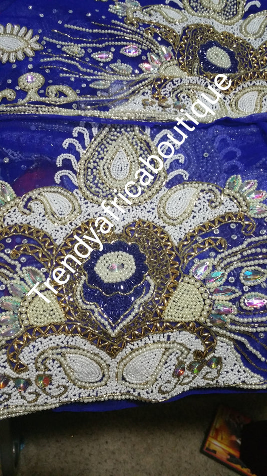 Ausverkauf: Königsblauer VIP-Netz-George-Einband mit vielen Perlen und Steinen für die traditionelle Hochzeitszeremonie der Nigerianer/Igbo. Insgesamt 6,5 Yards verkauft