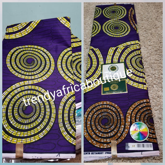 ANGEBOT: Ankara-Baumwollwachs-Druckstoff mit violettem Hintergrund. Verkauft pro 6 Yards, der Preis gilt für 6 Yards. Afrikanischer Druck aus 100 % hochwertiger Baumwolle