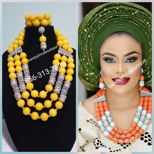 3-reihiges Original-Korallenketten-Set in Gelb und silbernen Accessoires. Nigerianisches Celebrant-Set aus Halskette, Armband und Ohrringen mit Perlen. Traditionelle nigerianische Hochzeitsperlen