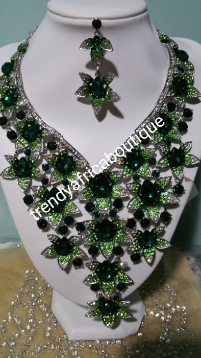 Clearance sale: Crystal 2pcs wedding necklace set for weddings/big event. Beautiful necklace and matching earrings. Costume jewelry set in dazzlying crystal in 18k gold plating. Green  stones. Nigerian traditional wedding accessories
