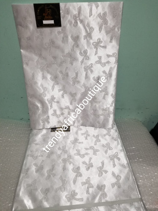 Pure white/white 2 in 1 pack Sago gele head tie for Nigerian head wrap. Beautiful design. Soft easy to tie into beautiful Gele/ipele. Excellent quality