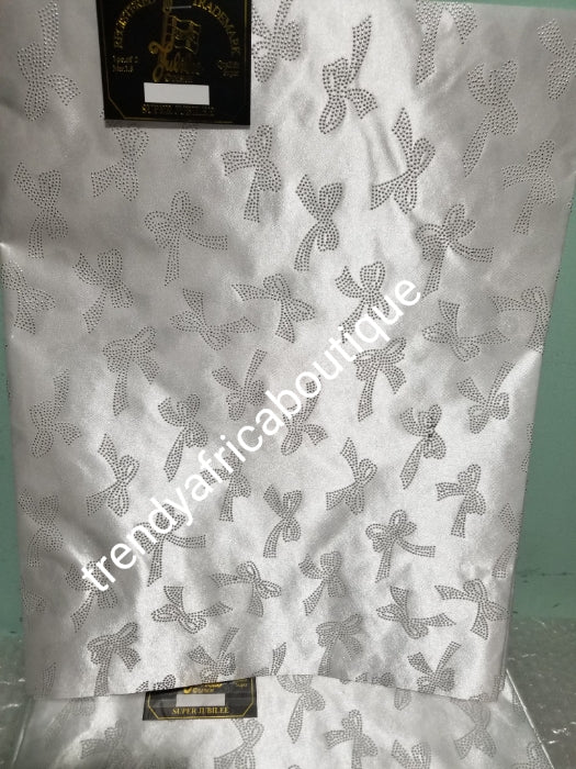 Pure white/white 2 in 1 pack Sago gele head tie for Nigerian head wrap. Beautiful design. Soft easy to tie into beautiful Gele/ipele. Excellent quality