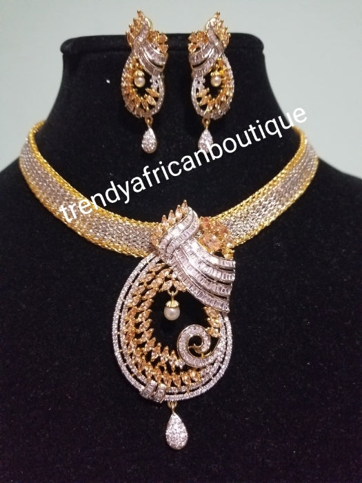 3pcs 22k quality 2 tone  Gold electroplating in choker set. Sold as a set. Pendant is mounted with CZ diamond stones. Top quality/hypo allergenic plating