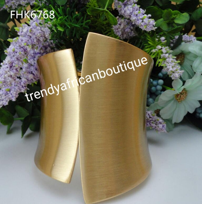 18k electroplated bold and beautiful Bangle. . Beautiful statement bangle. Available in gold  or silver planting- one size fit, hypoallergenic plating
