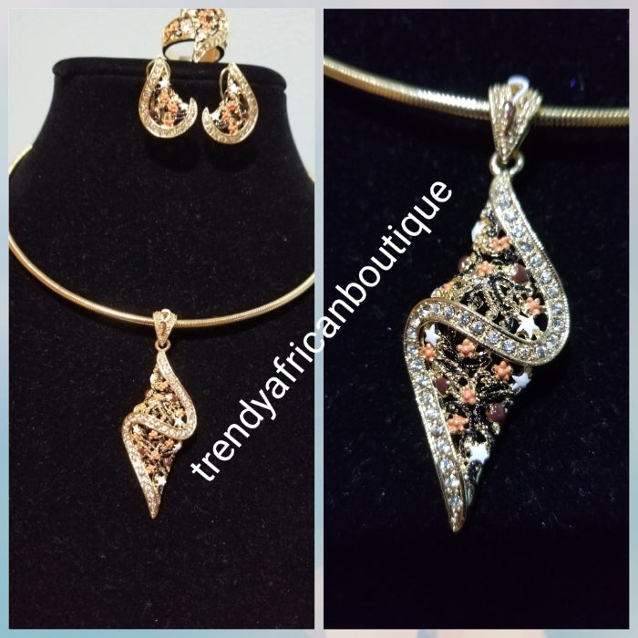 18k Gold plated 4pc pendant  set. Drop beautiful pendant with earring, ring and chain. every day use. Beautiful crytal stone setting.