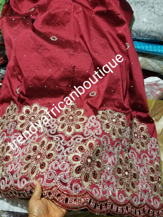Sale: New arrival Nigerian Tranditional wedding George wrapper. Embellished with quality dazzling beads/crystal stones. Classic wine. Full 5yds + 1.8yds matching blouse + free headtie. Indian-George made with original taffeta silk