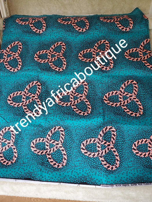 Ausverkauf: Stoff mit echtem Block-Superwachsdruck. Weiche Textur, tolle Qualität des afrikanischen Ankara-Wachsdruckstoffs, zur Herstellung von Kleidern oder Röcken/Blusen geeignet. Verkauft pro 6 Yards. Der Preis gilt für 6 Yards